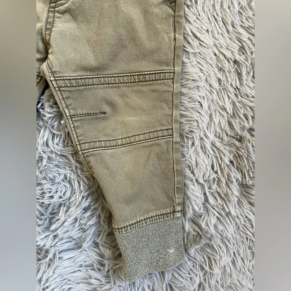 3 pairs of Cat & Jack Toddler joggers - Picture 10 of 16